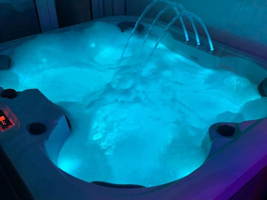 Апартаменти Perfect Couple Retreat To Unwind&Relax With Hottub Peacehaven Екстер'єр фото